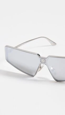 Balenciaga Shield 2.0 Sunglasses 9 Balenciaga Shield 2.0 Sunglasses -Deals Madewell Store balen301191f016 1675206123303 2 0. UX357 QL90