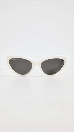 Balenciaga Rive Gauche Cat Eye Sunglasses 8 Balenciaga Rive Gauche Cat Eye Sunglasses -Deals Madewell Store balen301361f012 1679598939616 2 0. UX357 QL90
