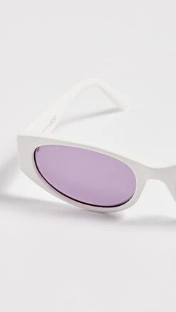 BY FAR Rodeo Solid White Sunglasses -Deals Madewell Store byfar3056715346 1678396500302 2 0. UX357 QL90