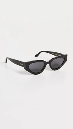 Illesteva Mary Lou 51 Black With Grey Flat Lenses -Deals Madewell Store illes304831dddd 1676481281874 2 0. UX357 QL90