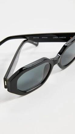 Linda Farrow Irene Sunglasses -Deals Madewell Store lindx303871c7c2 1669843018787 2 0. UX357 QL90