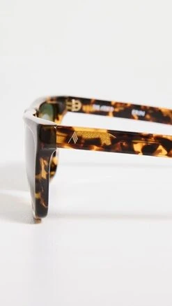 Linda Farrow Erin Sunglasses -Deals Madewell Store lindx3040610f65 1669843929977 2 0. UX357 QL90