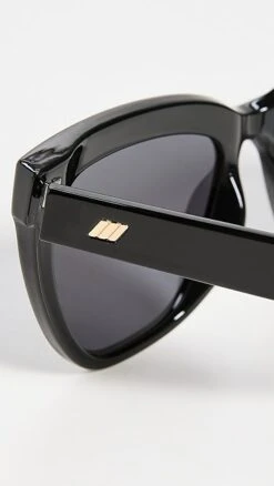 Le Specs Enthusiplastic Sunglasses 10 Le Specs Enthusiplastic Sunglasses -Deals Madewell Store lspec305441071b 1657218957131 2 0. UX357 QL90