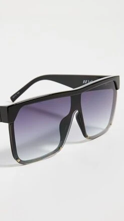 Le Specs Thirstday Sunglasses -Deals Madewell Store lspec306161071b 1681501790045 2 0. UX357 QL90