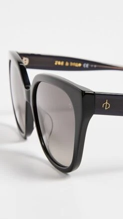 Rag & Bone Classic Wayfarer Sunglasses -Deals Madewell Store ragbo466911071b 1677780514644 2 0. UX357 QL90