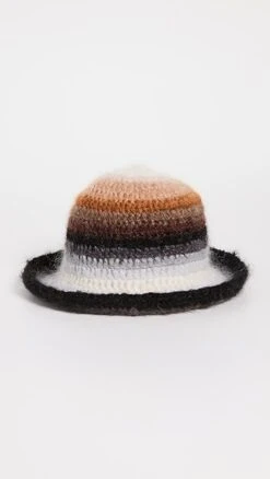 Rose Carmine Bob Hat