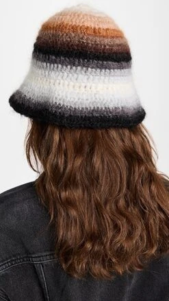 Rose Carmine Bob Hat -Deals Madewell Store rcarm300391e640 1667424908089 2 0. UX357 QL90