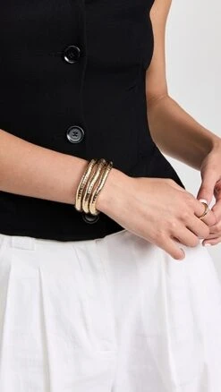 SHASHI Sneik Bracelet Set -Deals Madewell Store shash4257711739 1656098963837 2 0. UX357 QL90