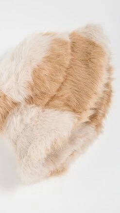 STAND STUDIO Wera Faux Fur Bucket Hat -Deals Madewell Store stand301641df26 1670514774245 2 0. UX357 QL90