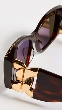 Stella McCartney Wide Temple Cat Eye Sunglasses 10 Stella McCartney Wide Temple Cat Eye Sunglasses -Deals Madewell Store stela2200771493 1676306337771 2 0. UX357 QL90