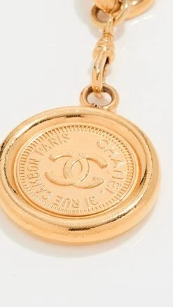 What Goes Around Comes Around Chanel Gold Medallion Chainbelt -Deals Madewell Store wgadb3556411739 1648501667880 2 0. UX357 QL90